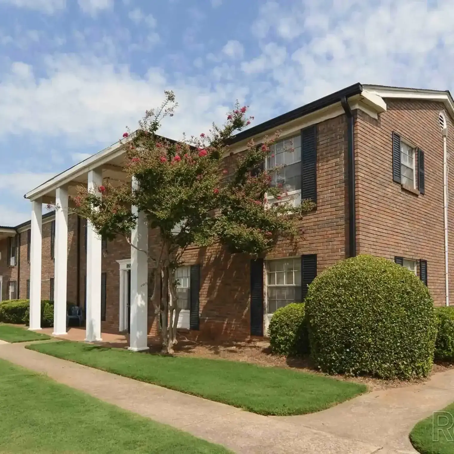 Wynridge Apartments-exterior
